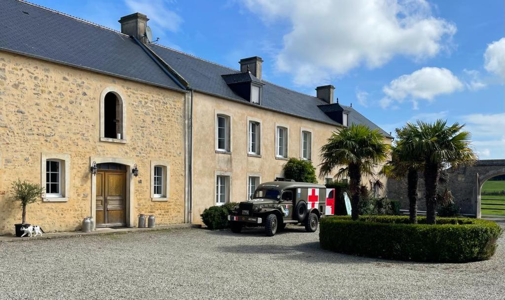 Le Clos Du Bas Courtil Guesthouse B&B Omaha Beach Osmanville Екстериор снимка